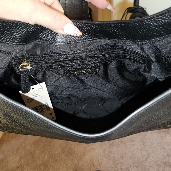 Ladies Michael Kors purse - Picture 8 of 9